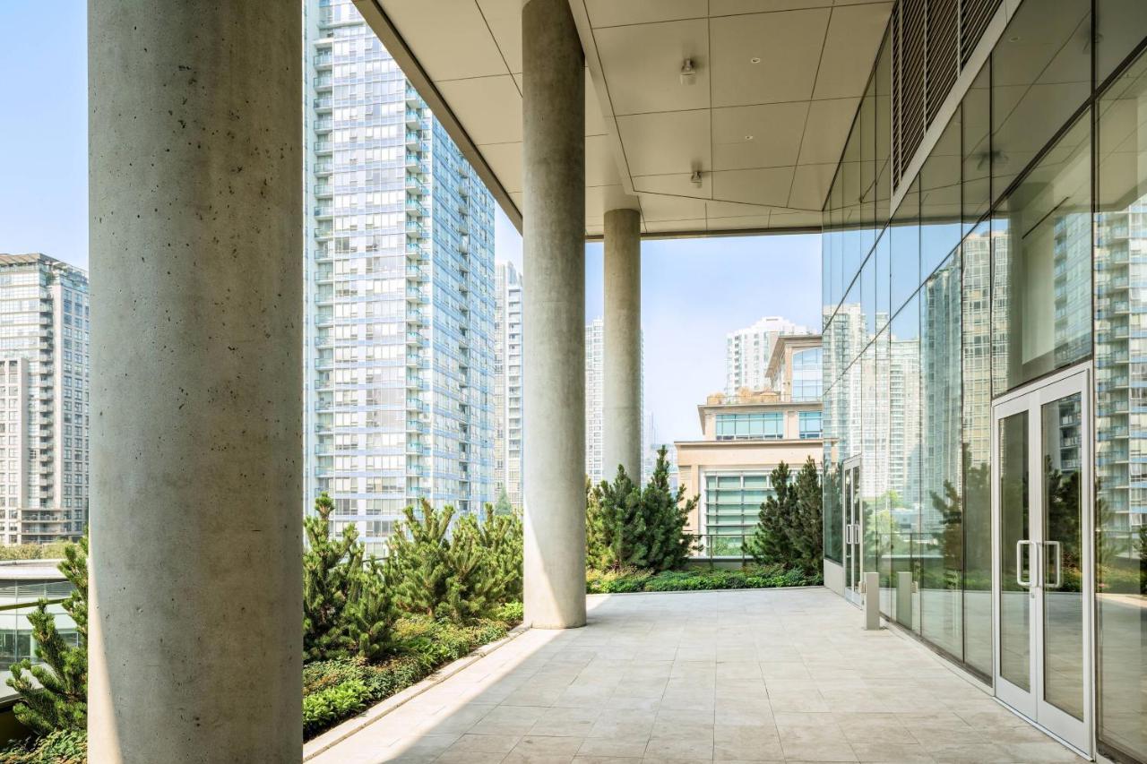 The Douglas, Autograph Collection Vancouver Exteriör bild